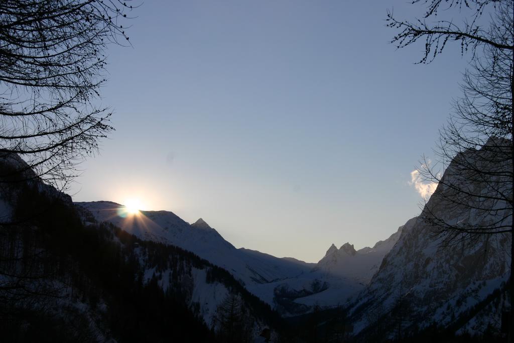Baita La Jolie Bergere La Salle Buitenkant foto